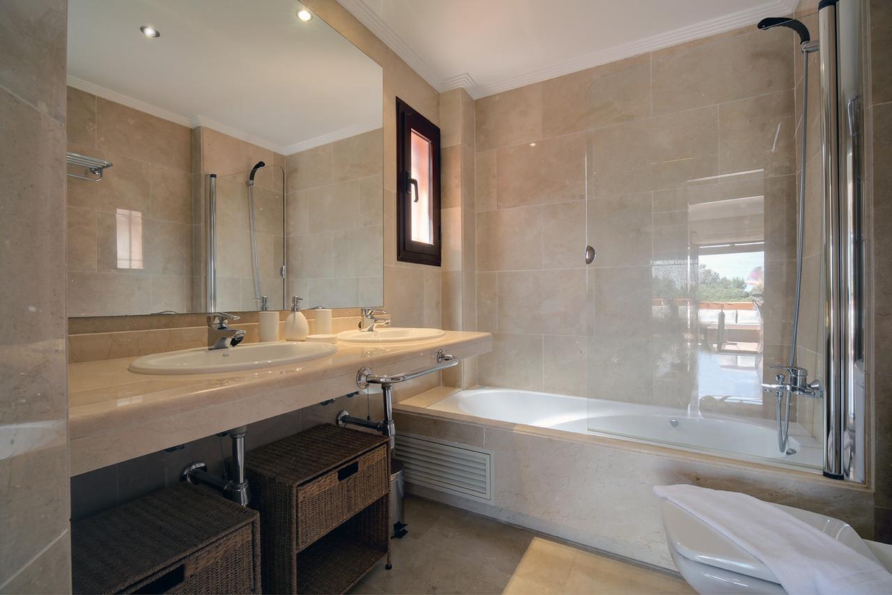 Apartament Jardines De Nueva Galera Cozy Penthouse Estepona Zewnętrze zdjęcie